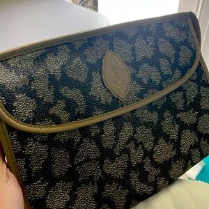 Low start Vintage YSL Yves Saint Laurent Giraffe Print Leather Clutch Pouch